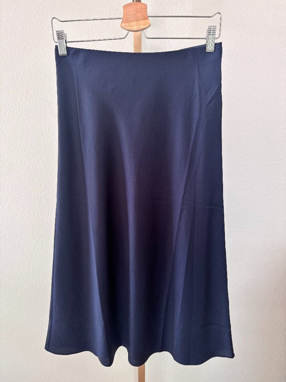 J.Crew Gwyneth Slip Skirt XS Navy Satin Midi Quiet Luxury Coastal Chic NWOT